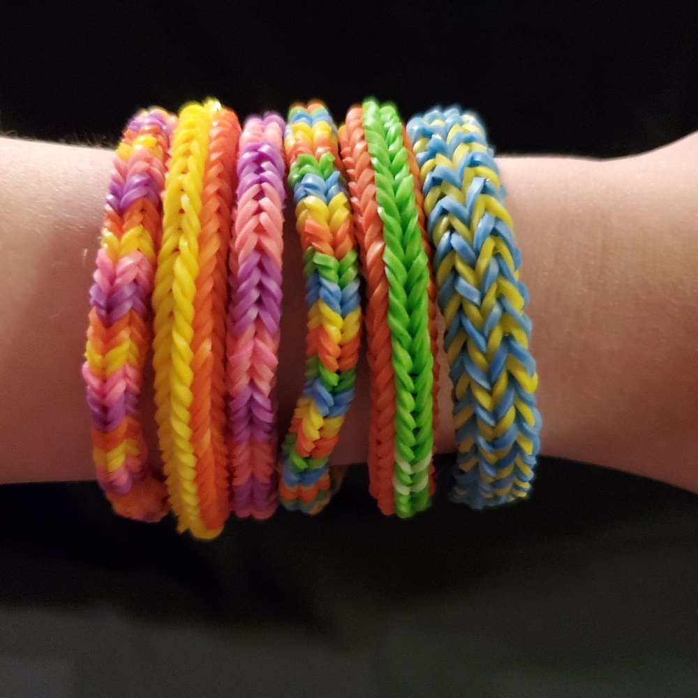 Handmade Summer Fun Rainbow Loom Bracelet Set/New